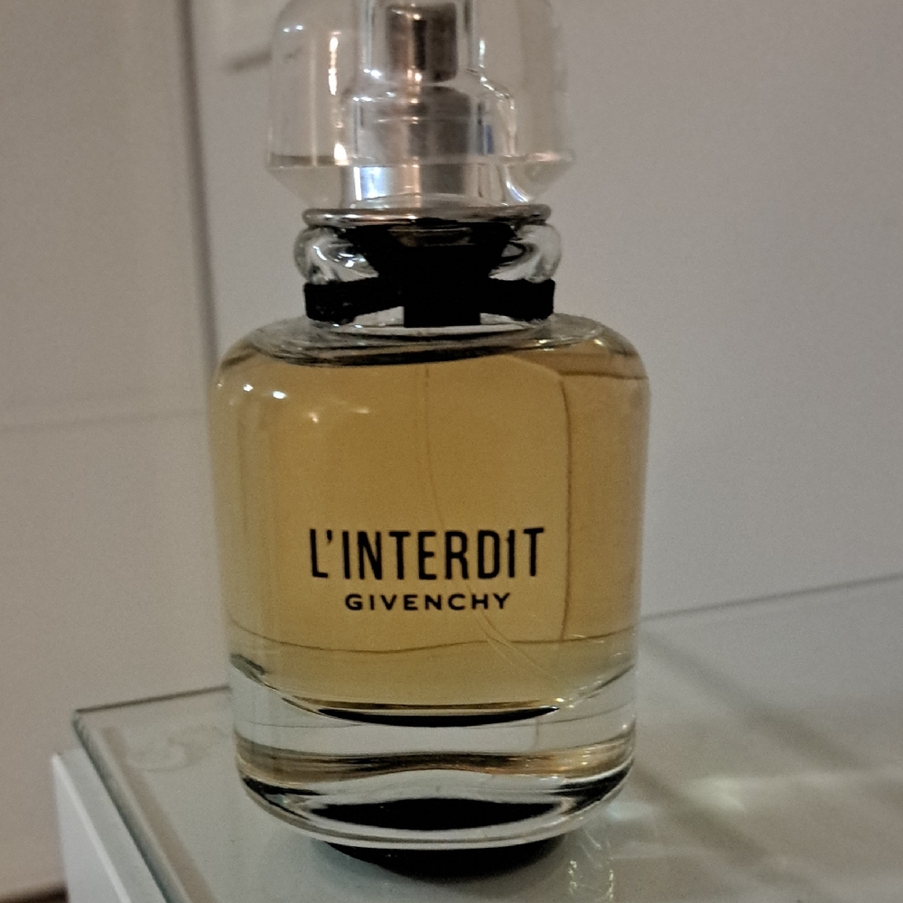 Givenchy L'Inderdit